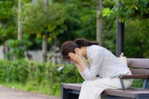 めまいで休憩する様子